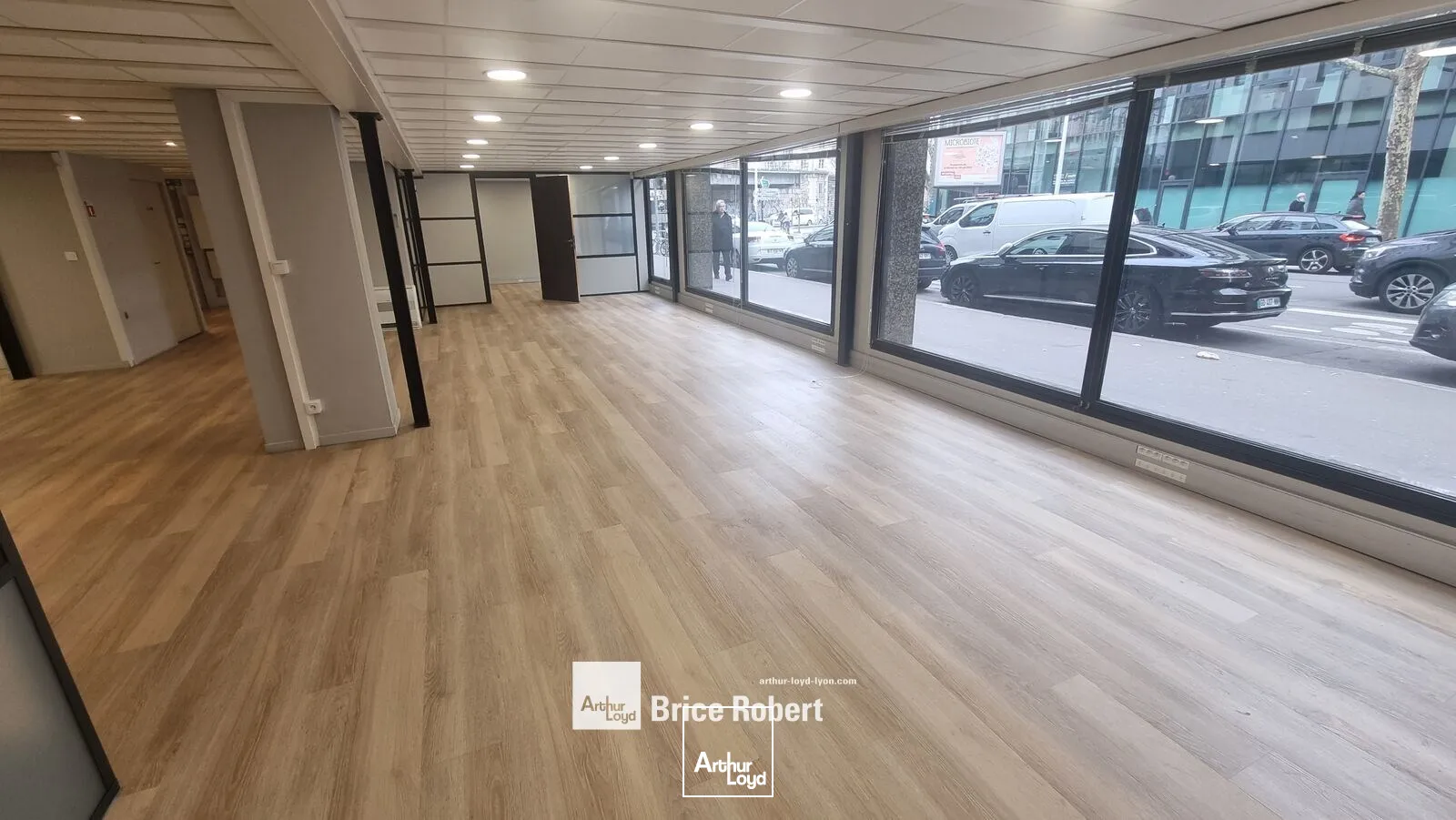 A louer - LES TOPAZES - Bureaux avec mezzanine - Lyon 6ème Part-Dieu