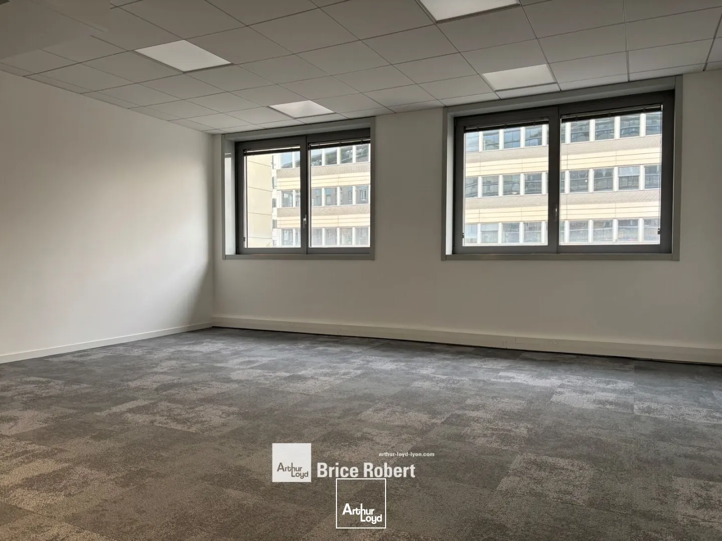 A louer - LE DISCOVER - Bureaux accompagnés de parkings et d'archives - Lyon 3ème Part-Dieu