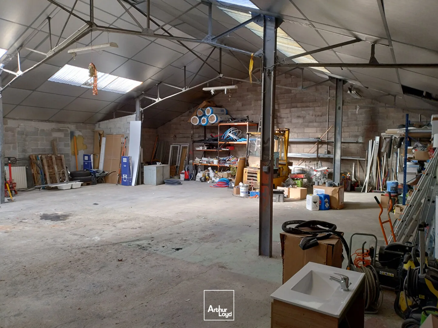 Locaux d'activité & Entrepôts - Location - FEYTIAT - 87220 - 216-216 - 7594286