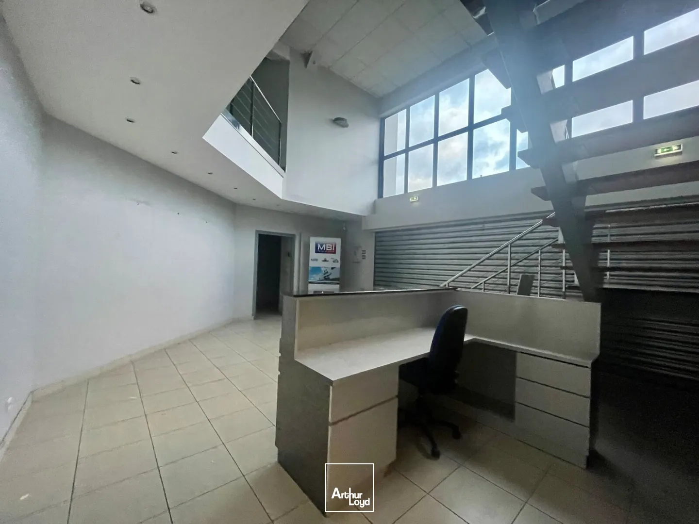 Locaux d'activité à louer à LA VAUPALIERE 76150