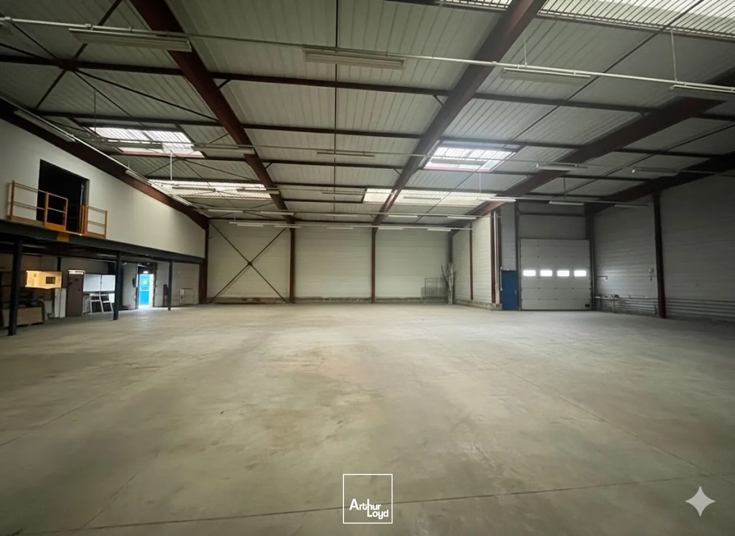 Locaux d'activité à louer à LA VAUPALIERE 76150