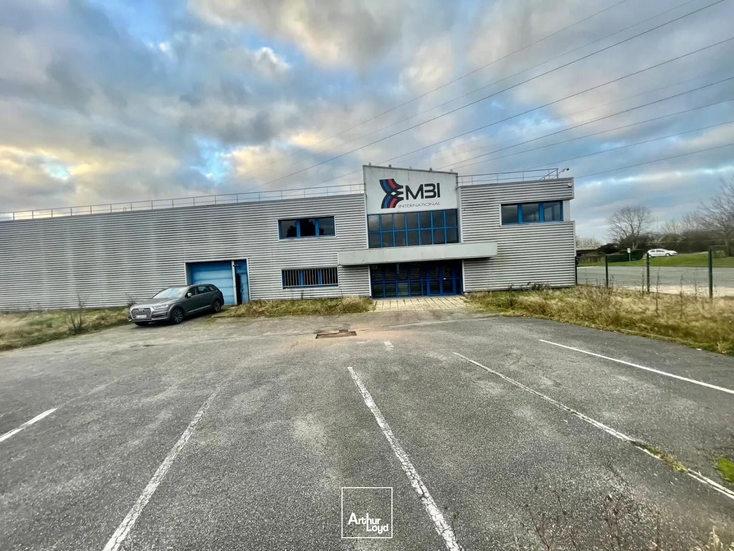 Locaux d'activité à louer à LA VAUPALIERE 76150