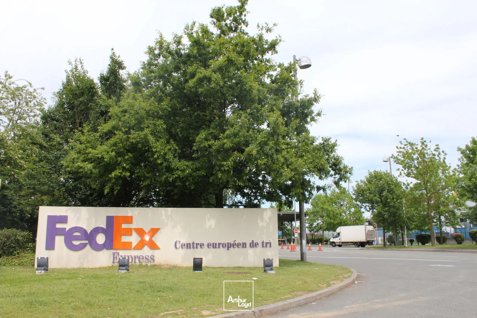 Locaux d'activité neufs 18&nbsp;788 m² divisibles - Roissy CDG - Certification BREEAM