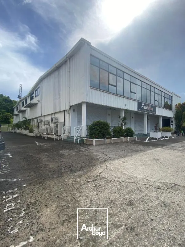 Local commercial 200 m2 (Le Lamentin)