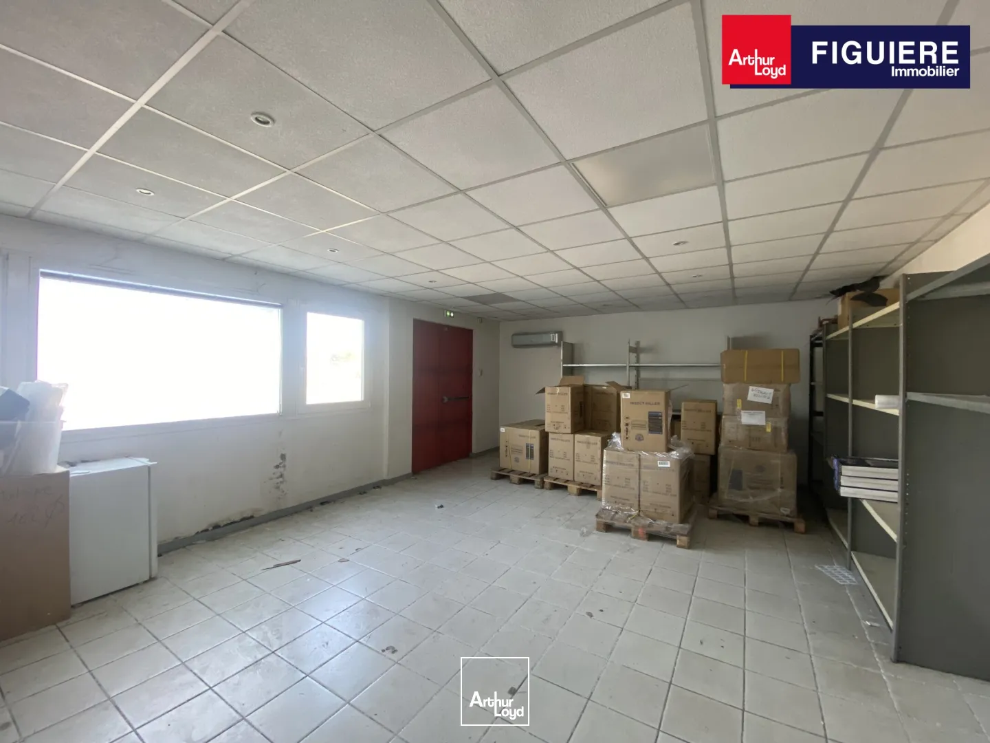 BATIMENT MIXTE INDEPENDANT AVEC VISIBILITE