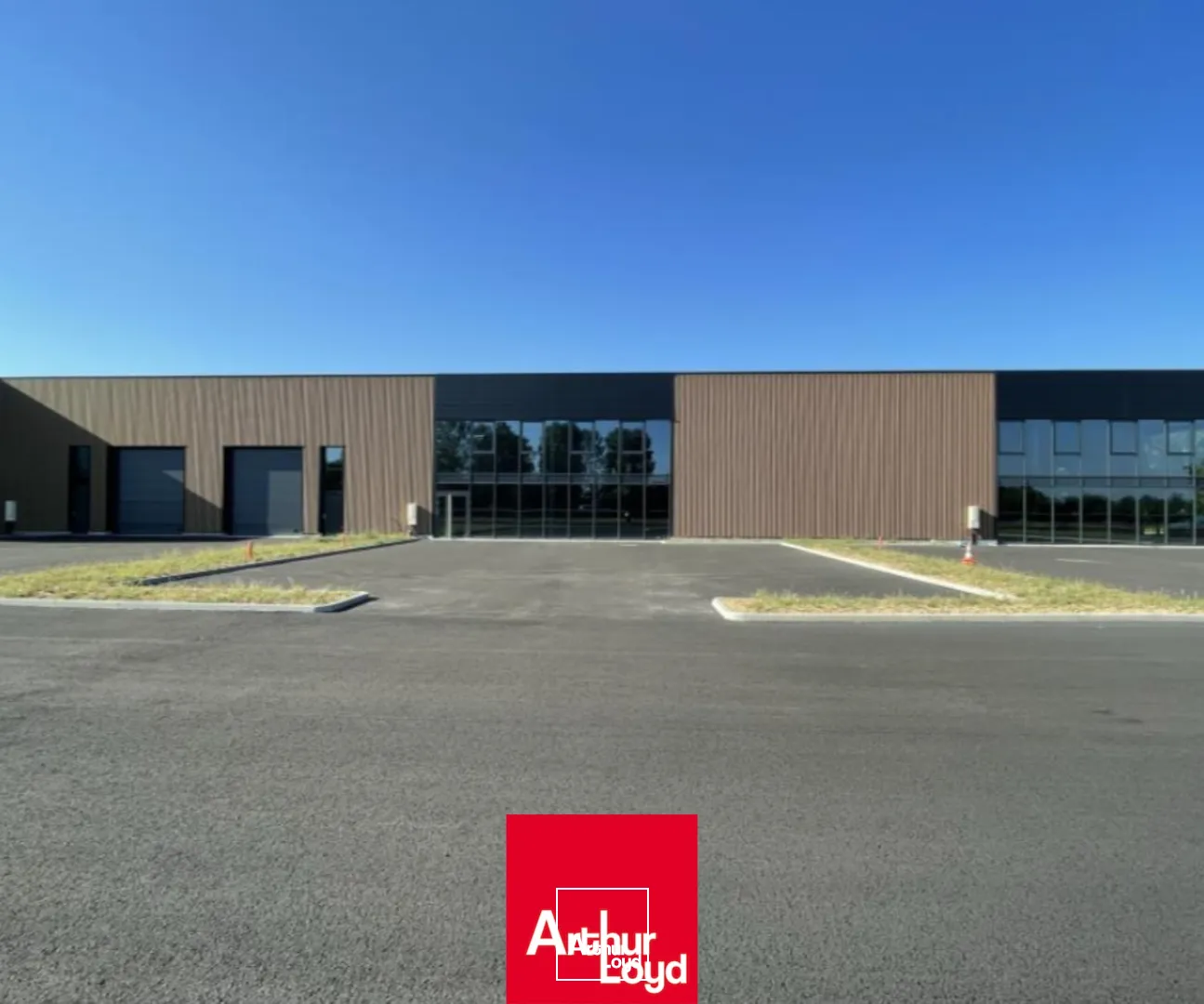 Locaux d'activité & Entrepôts - Location - AMBERIEUX - 69480 - 356-3200 - 7594839