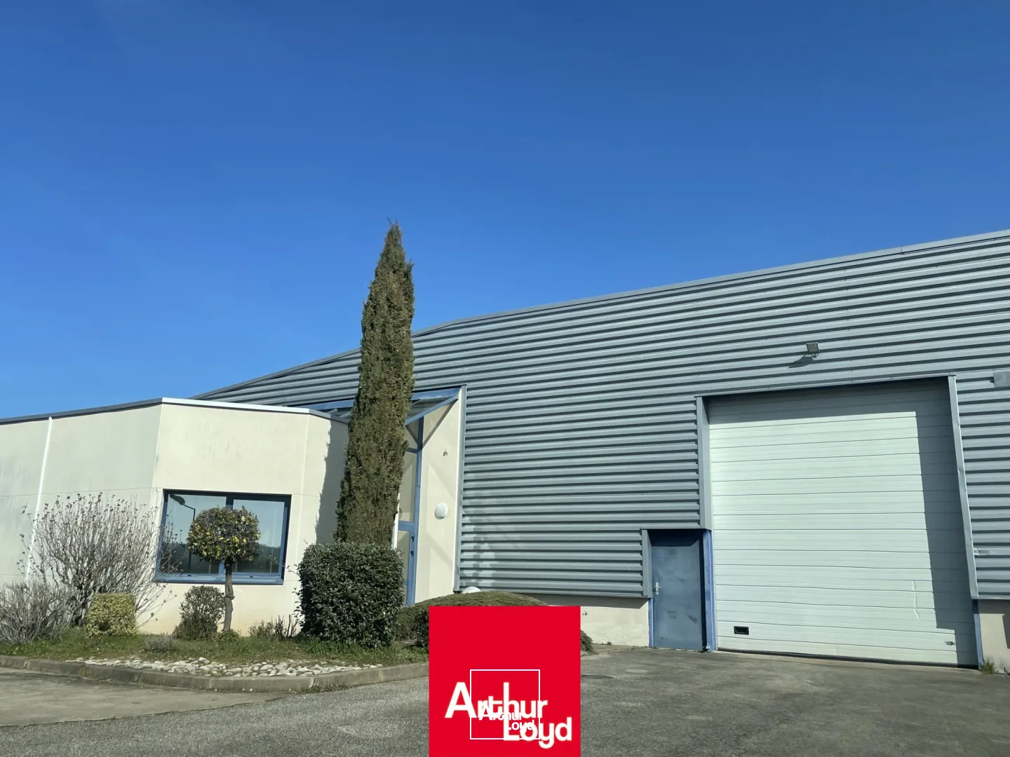 Bureaux avec stockage à louer à SAINT ROMAIN DE POPEY