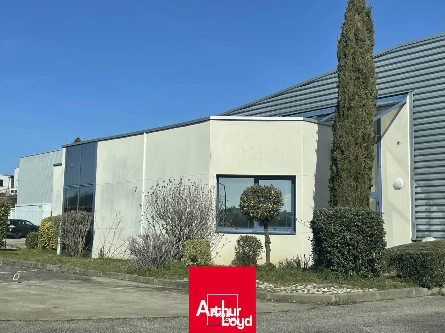 Bureaux avec stockage à louer à SAINT ROMAIN DE POPEY