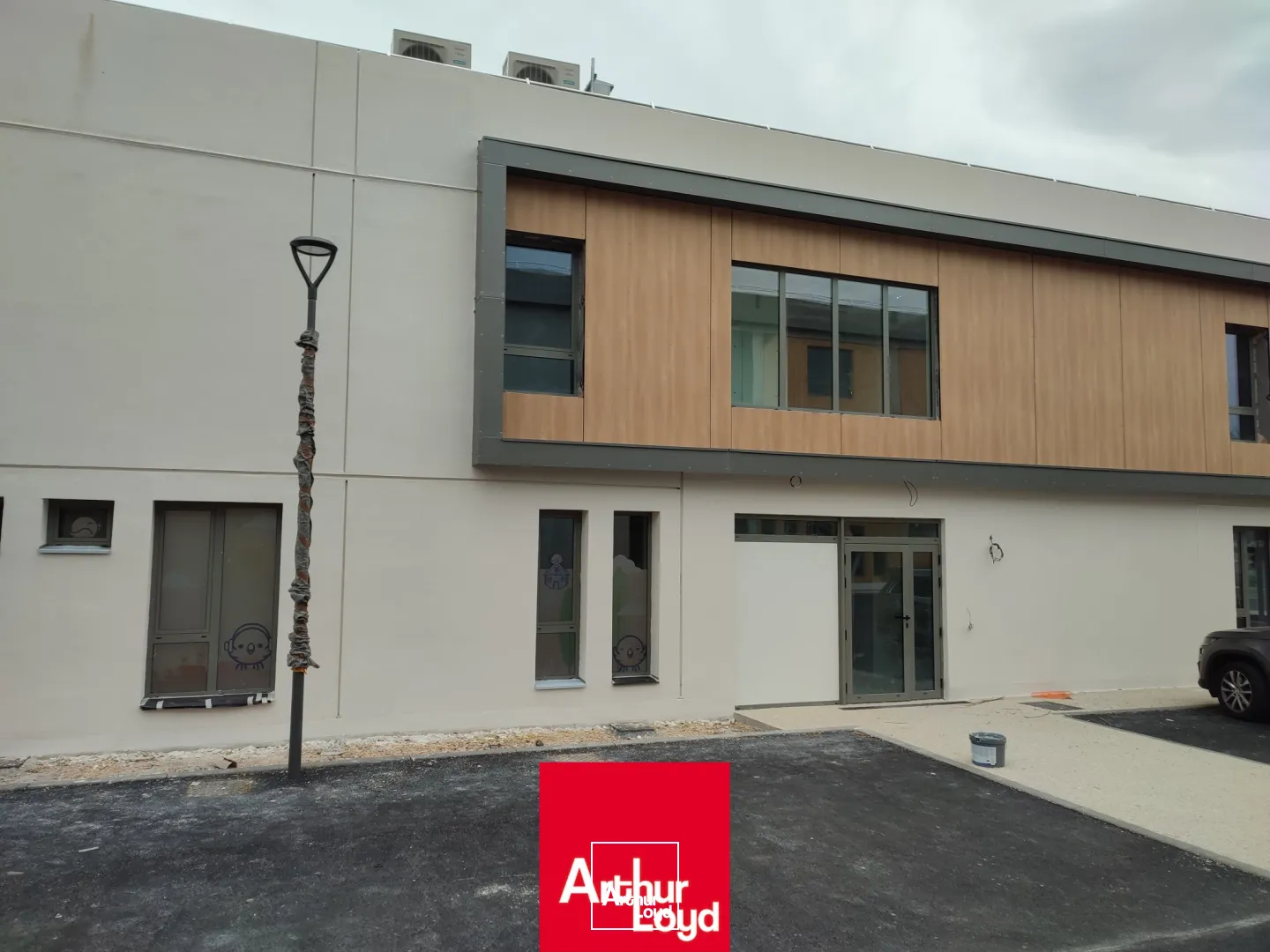 A VENDRE - Bureaux neufs - TREVOUX (01600)
