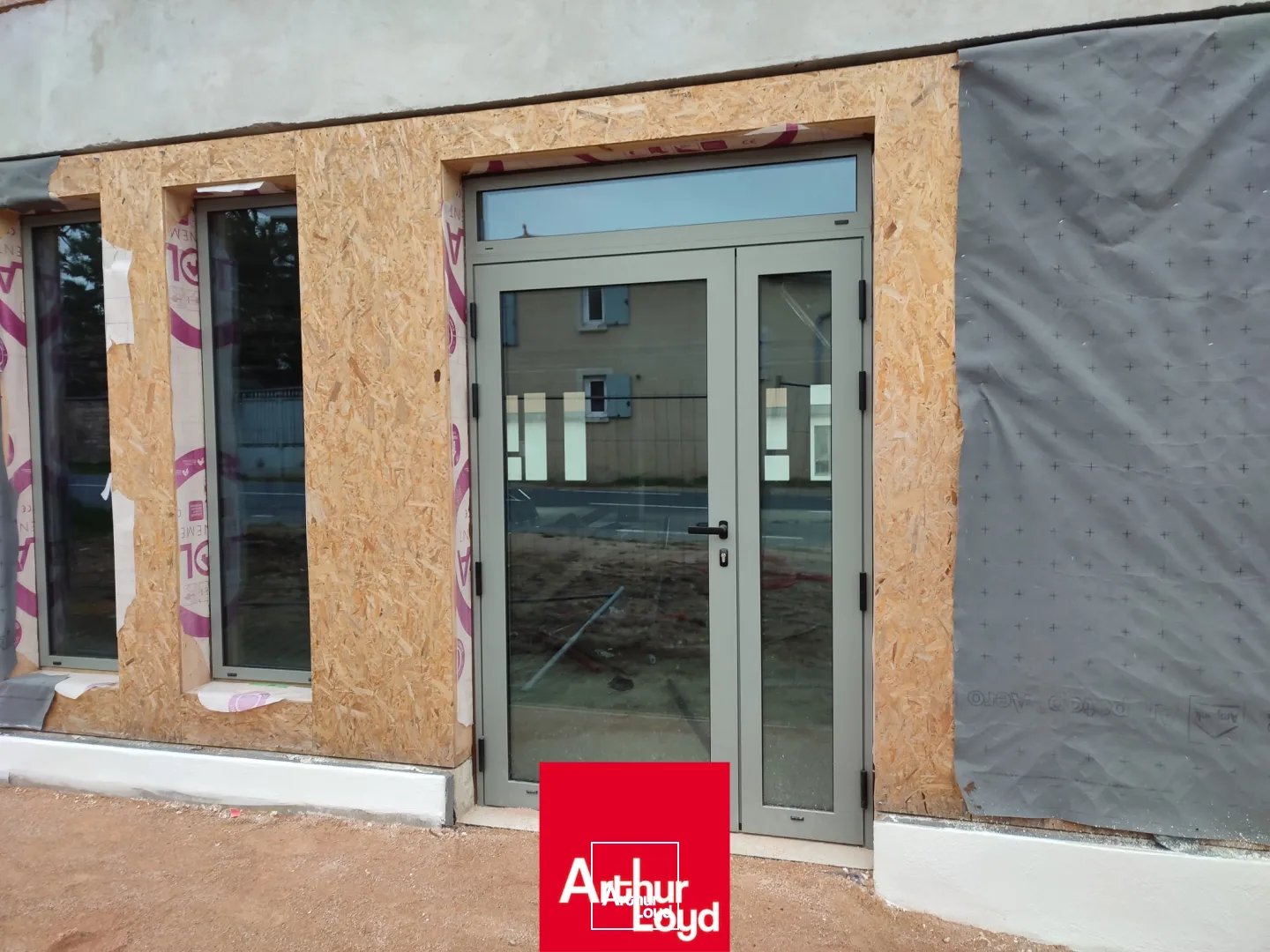 A VENDRE - Bureaux neufs - TREVOUX (01600)