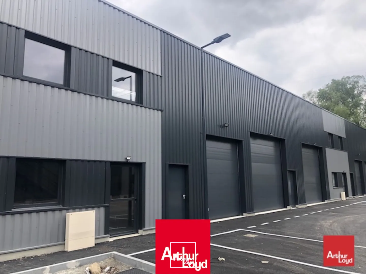 A louer - Locaux d'activité - 69730 GENAY