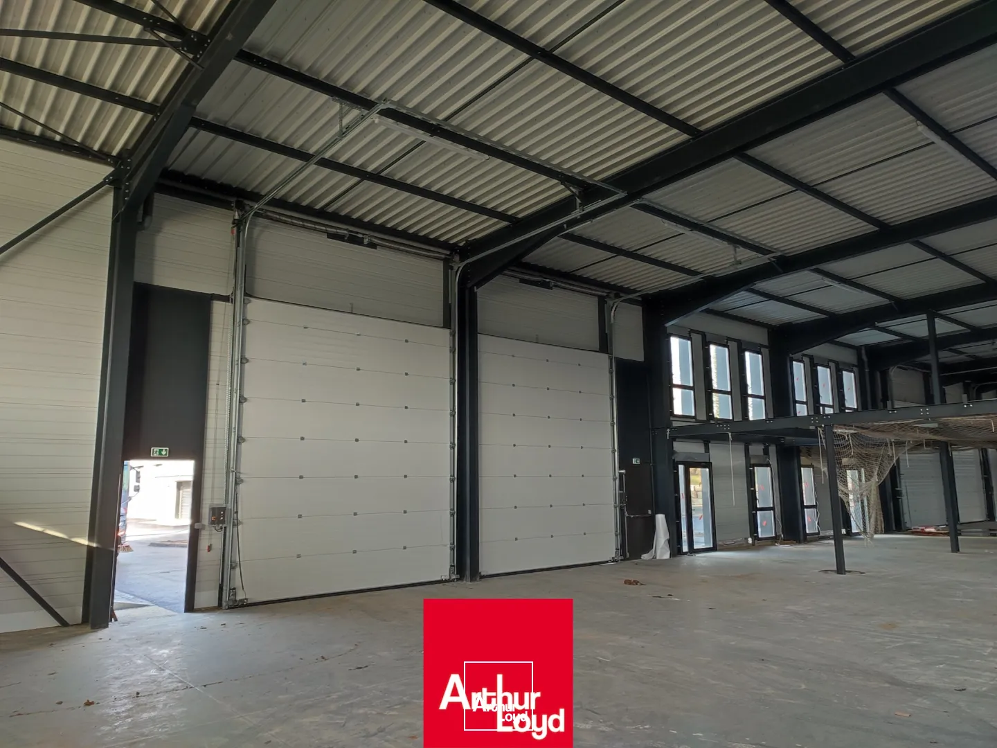 Locaux d'activité à vendre à Mionnay (01390), à partir de 165 m2, proximité A46 et route de Lyon