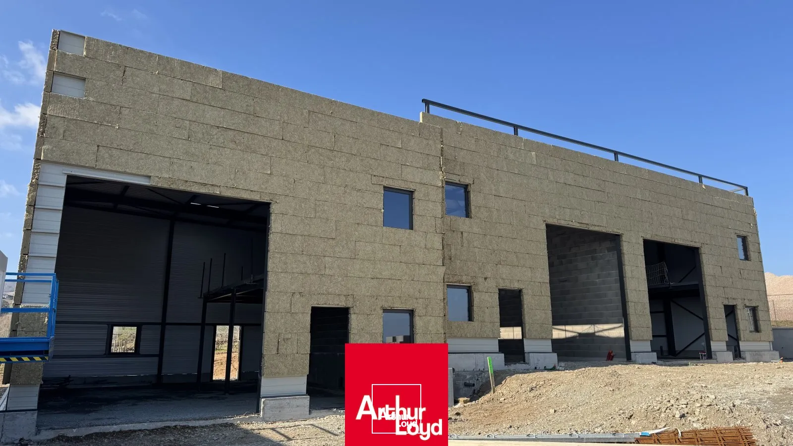 Locaux d'activité & Entrepôts - Vente - SAINT ETIENNE LA VARENNE - 69460 - 137-300 - 7595030