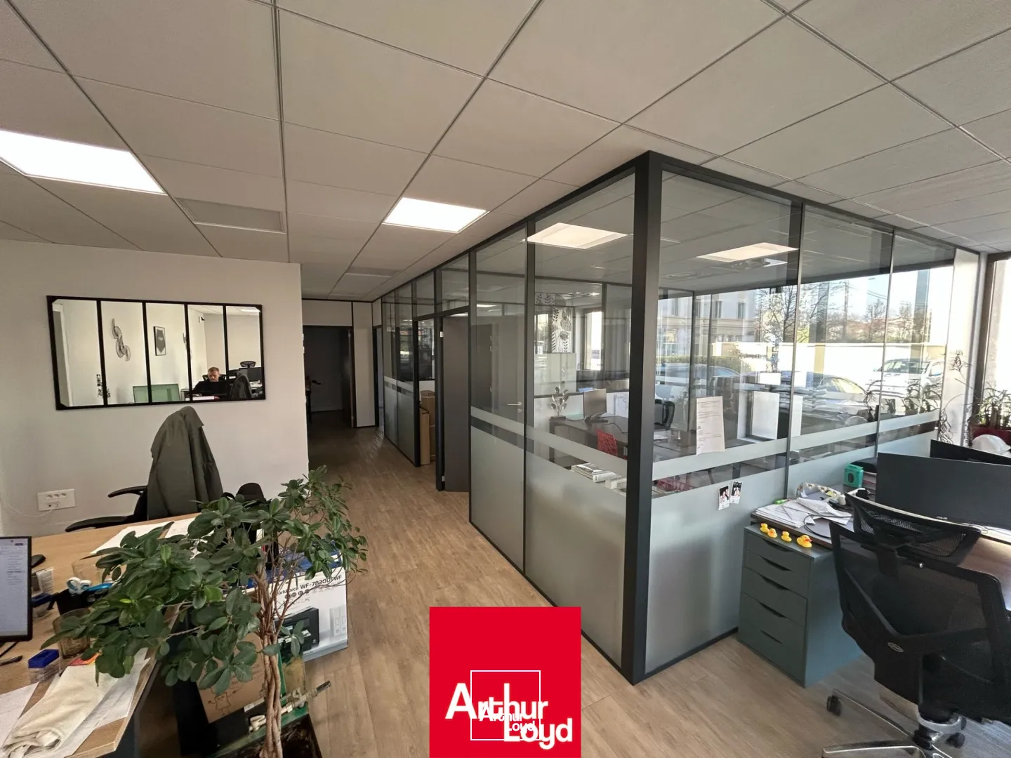 NEUVILLE SUR SAÔNE | BUREAUX A LOUER