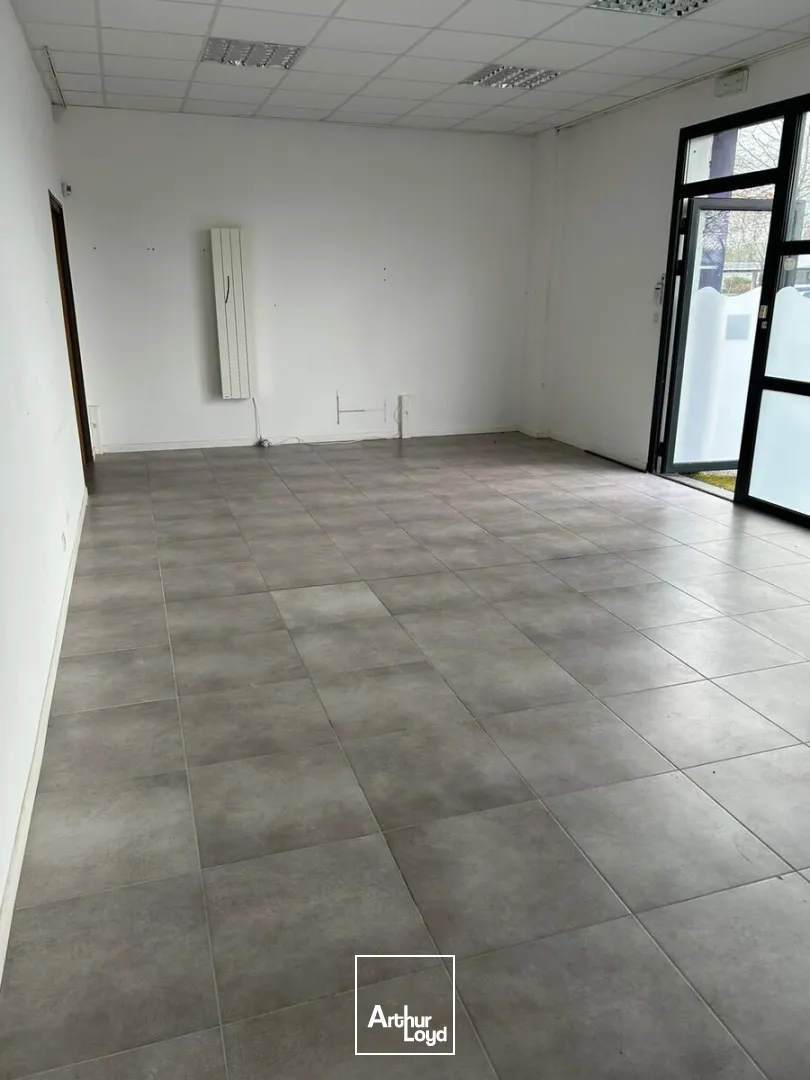 Local d'activité à louer - 300m² - Zone d'activités des 2 Moulins - PLOEREN