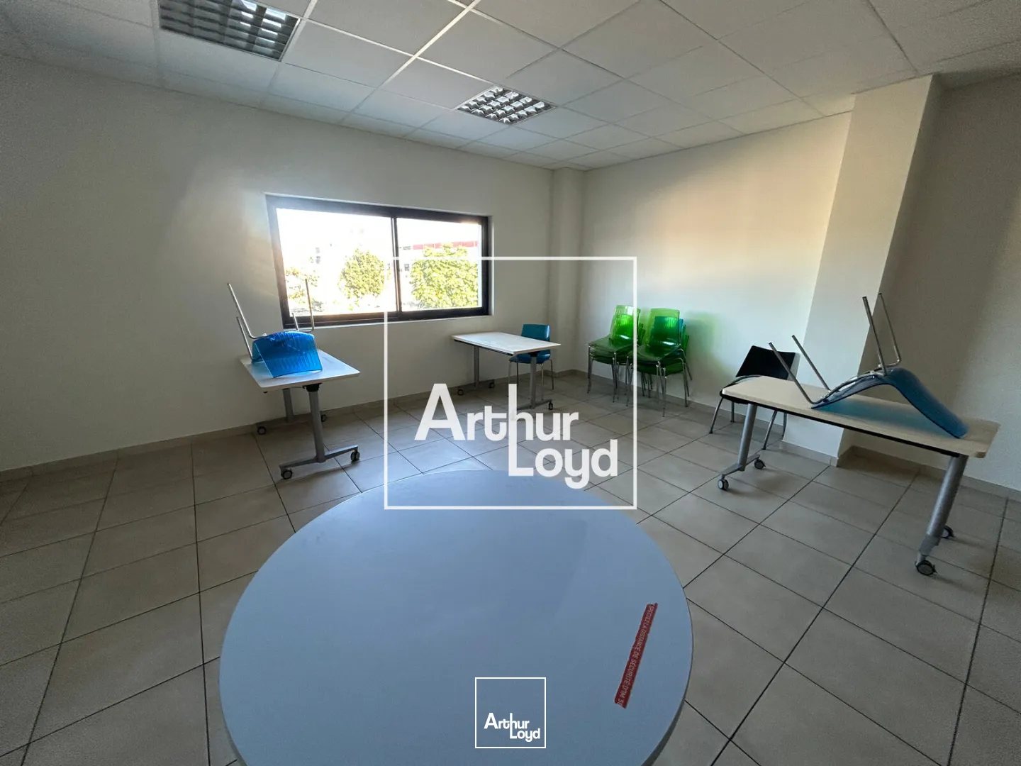 Locaux d'activités - A Vendre - PAE BEZIERS OUEST