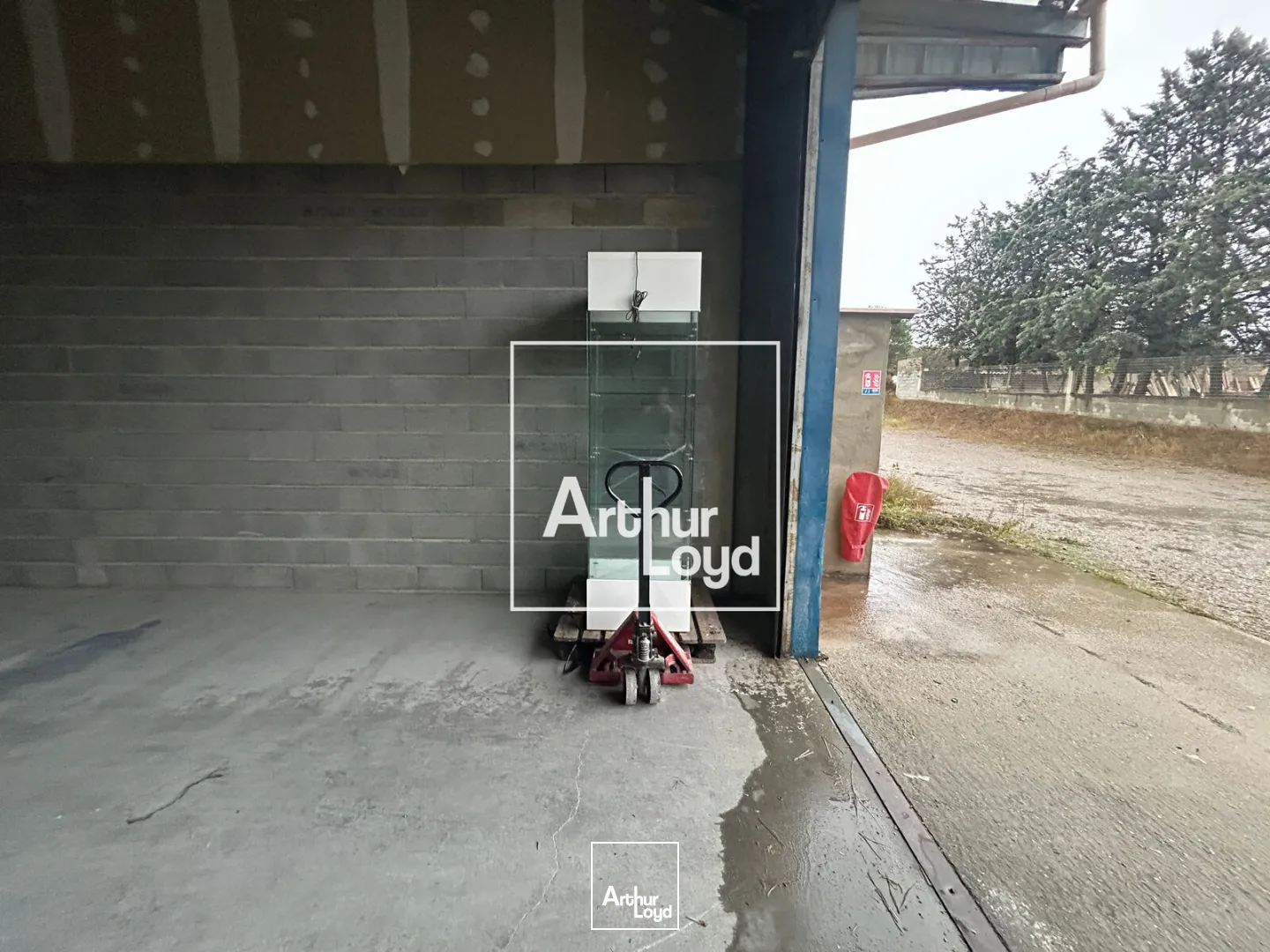 LOCATION LOCAL D'ACTIVITÉ 700M2 SUR TERRAIN 1909M2 - SECTEUR NARBONNE
