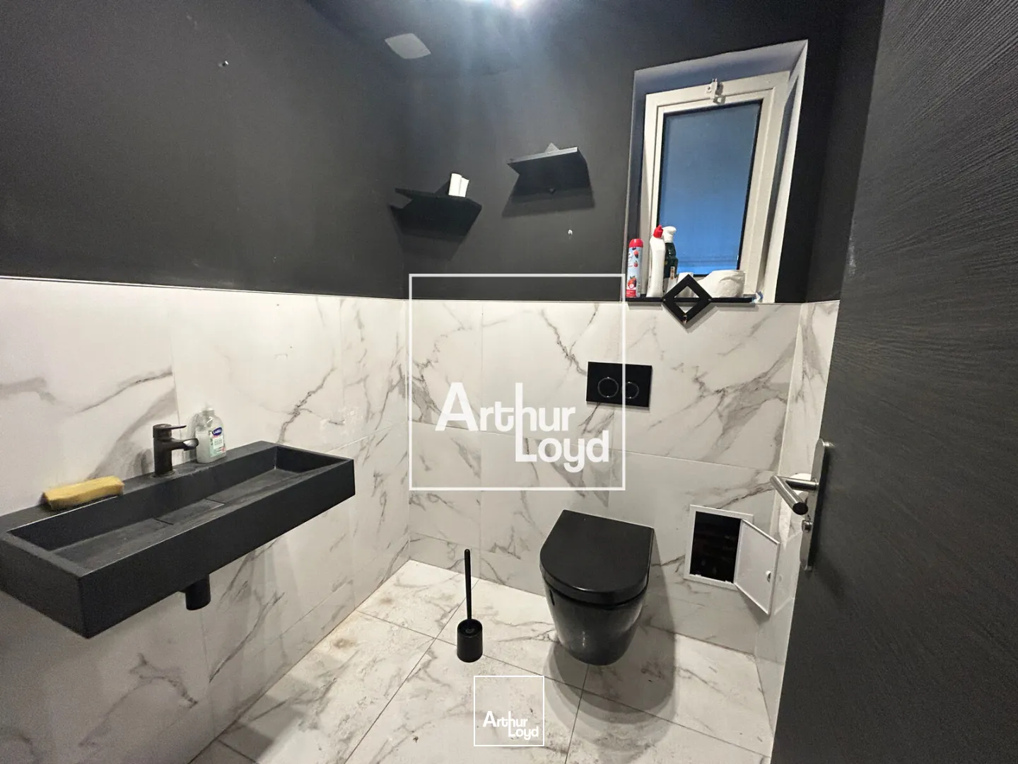 LOCATION LOCAL D'ACTIVITÉ 700M2 SUR TERRAIN 1909M2 - SECTEUR NARBONNE