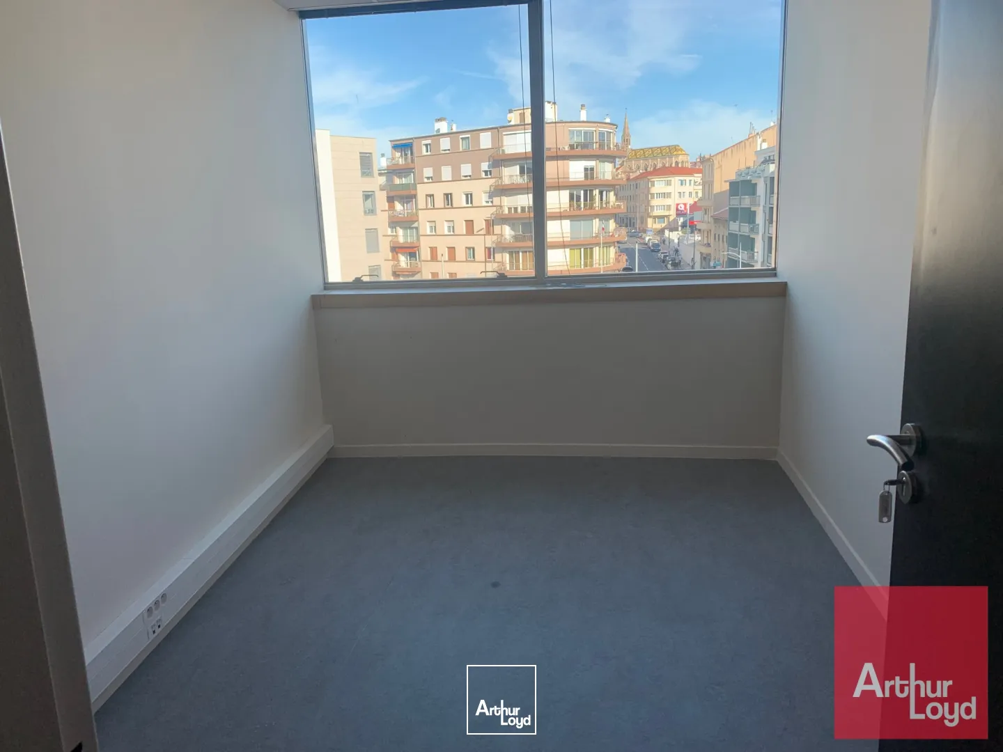 WORK OFFICES A LOUER