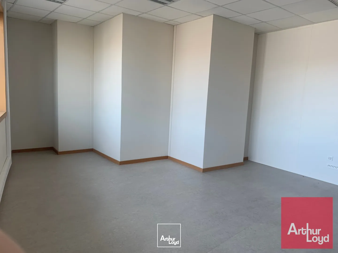 WORK OFFICES A LOUER