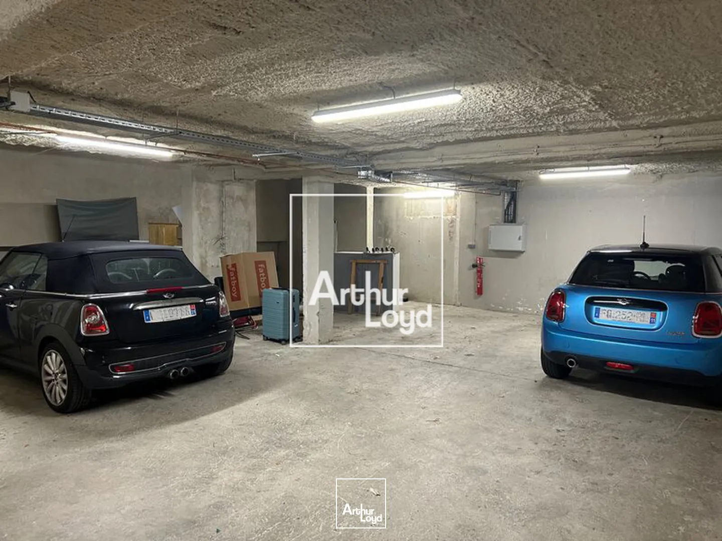 Bâtiment de bureaux à vendre à Toulouse centre avec terrasse et parking