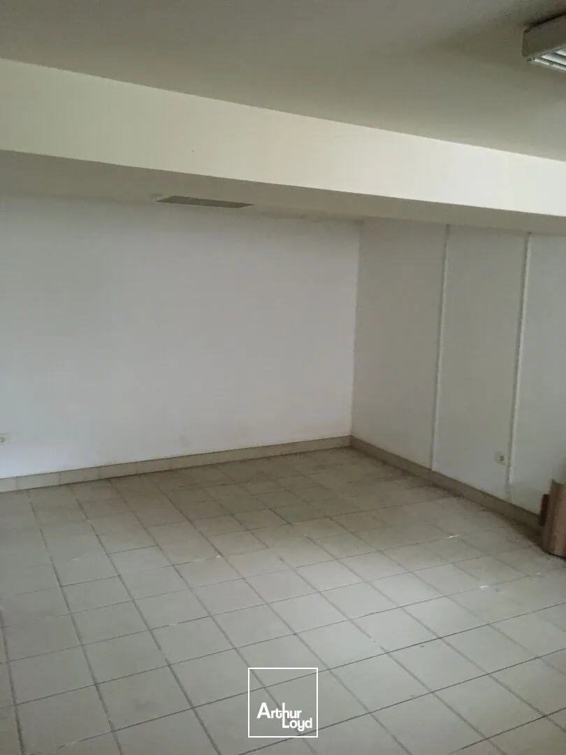 Locaux commerciaux - Location - ST JUNIEN - 87200 - 120-120 - 7595820