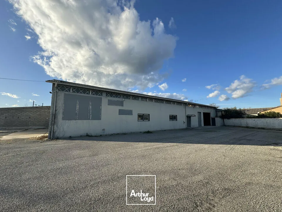 EMPLACEMENT NUMÉRO 1 : LOCAL COMMERCIAL / NDUSTRIEL À VENDRE - GRAVESON 