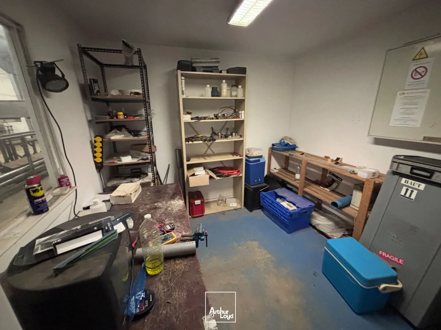 Bâtiment d’activité indépendant à louer à Sainte-Luce-sur-Loire avec entrepôt