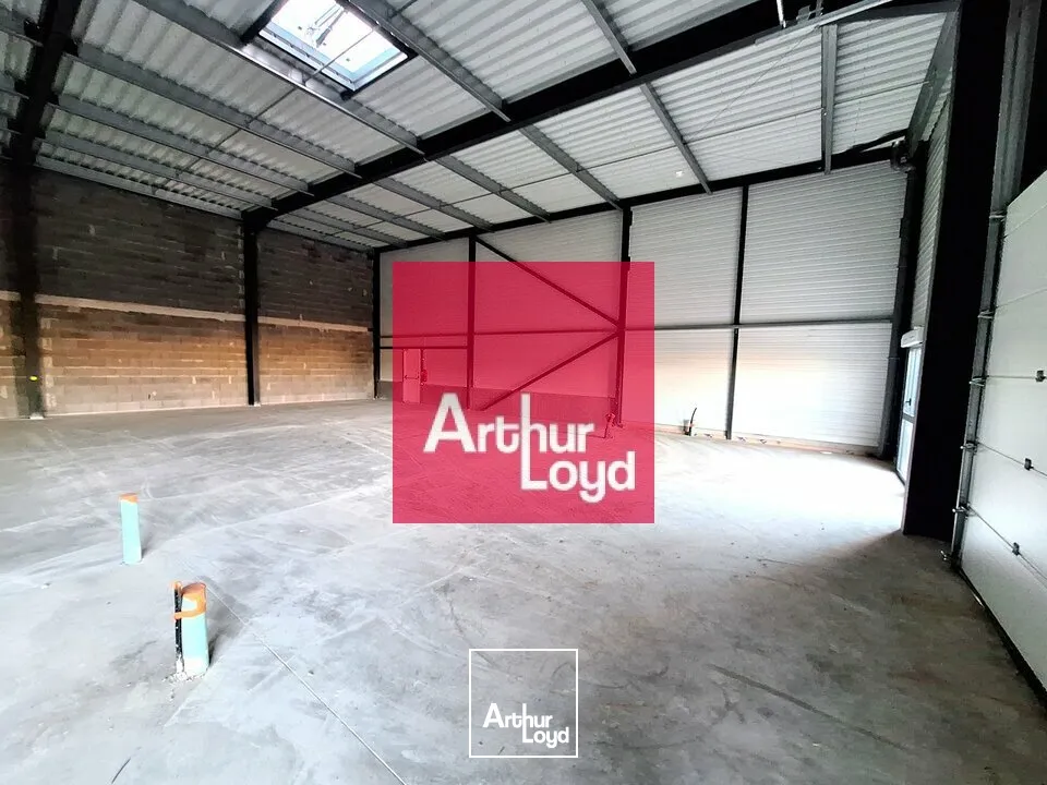 CLERMONT-FERRAND ZONE DES GRAVANCHES A LOUER LOCAL ACTIVITE 166 M² - PROGRAMME NEUF - 