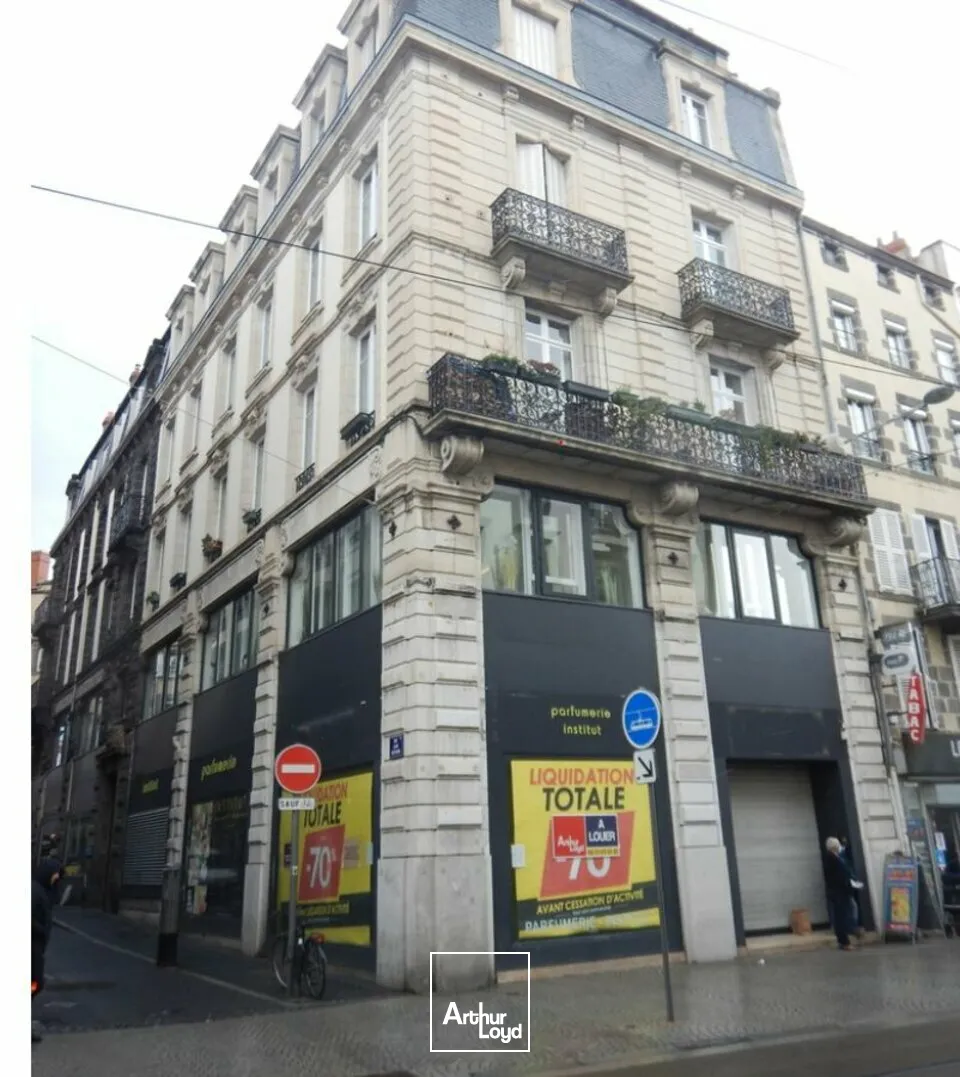 LOCAL COMMERCIAL CLERMONT CENTRE VILLE 149 M² A LOUER