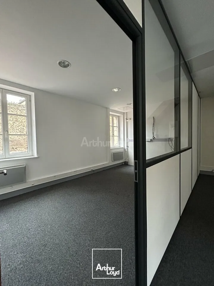 BUREAUX à LOUER de 154 m²