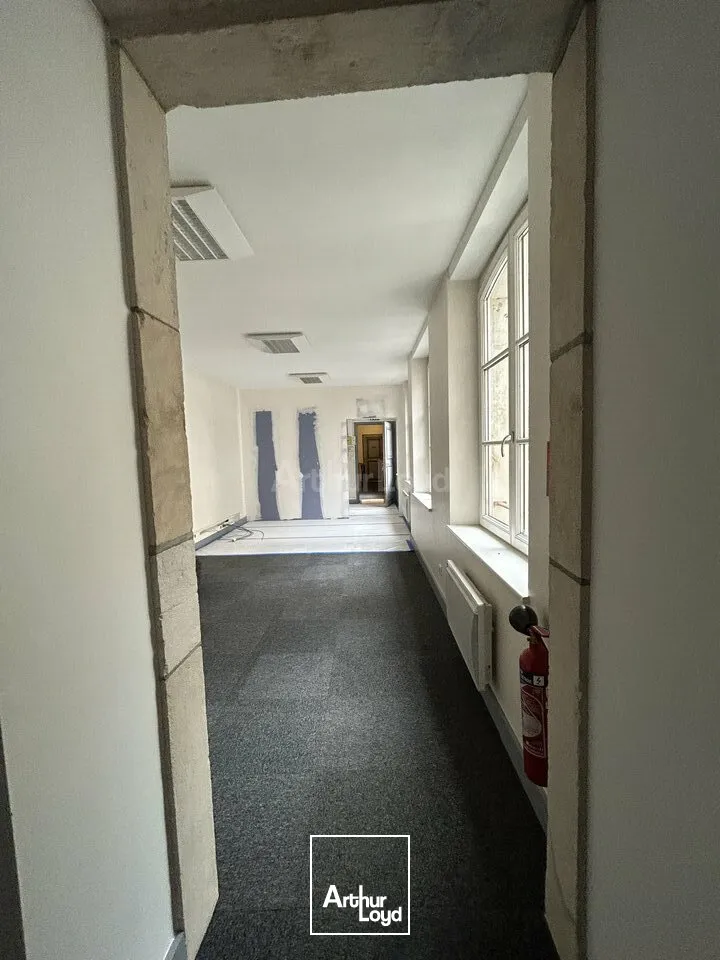 BUREAUX à LOUER de 154 m²