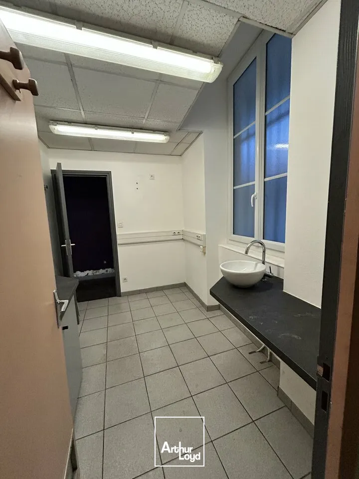 Locaux commerciaux - Location - CHALON SUR SAONE - 71100 - 120-120 - 7597945