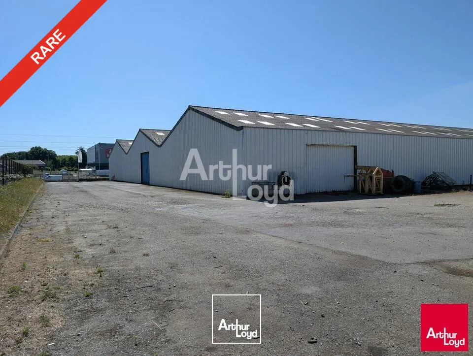 OPPORTUNITE LE RHEU - ENTREPOT A VENDRE - 1&nbsp;600 M²