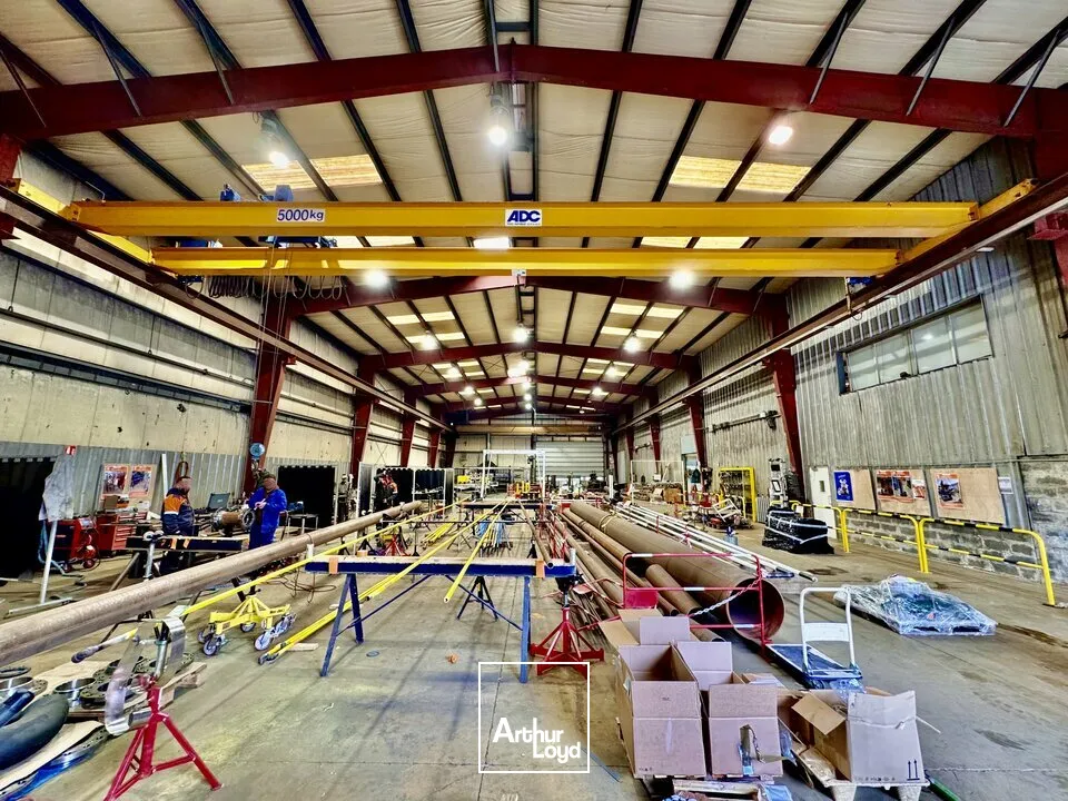 GONFREVILLE L'ORCHER - LOCAUX D'ACTIVITÉS 1405 M2