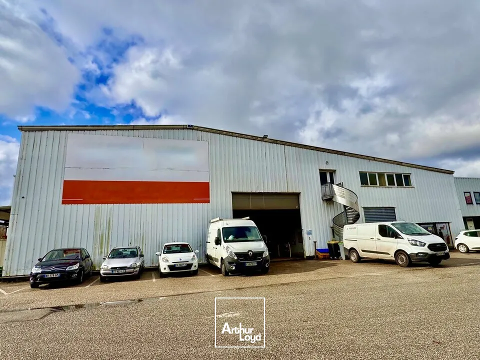 GONFREVILLE L'ORCHER - LOCAUX D'ACTIVITÉS 1405 M2