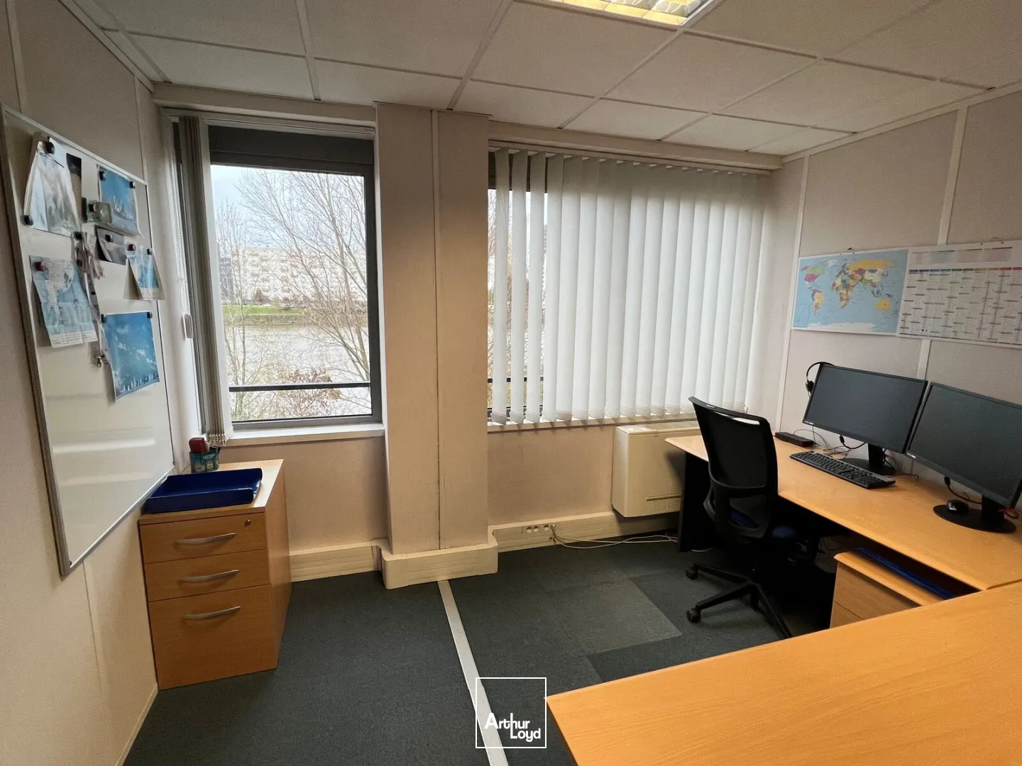 Bureaux à louer ou vendre à Nantes avec vue sur la Loire