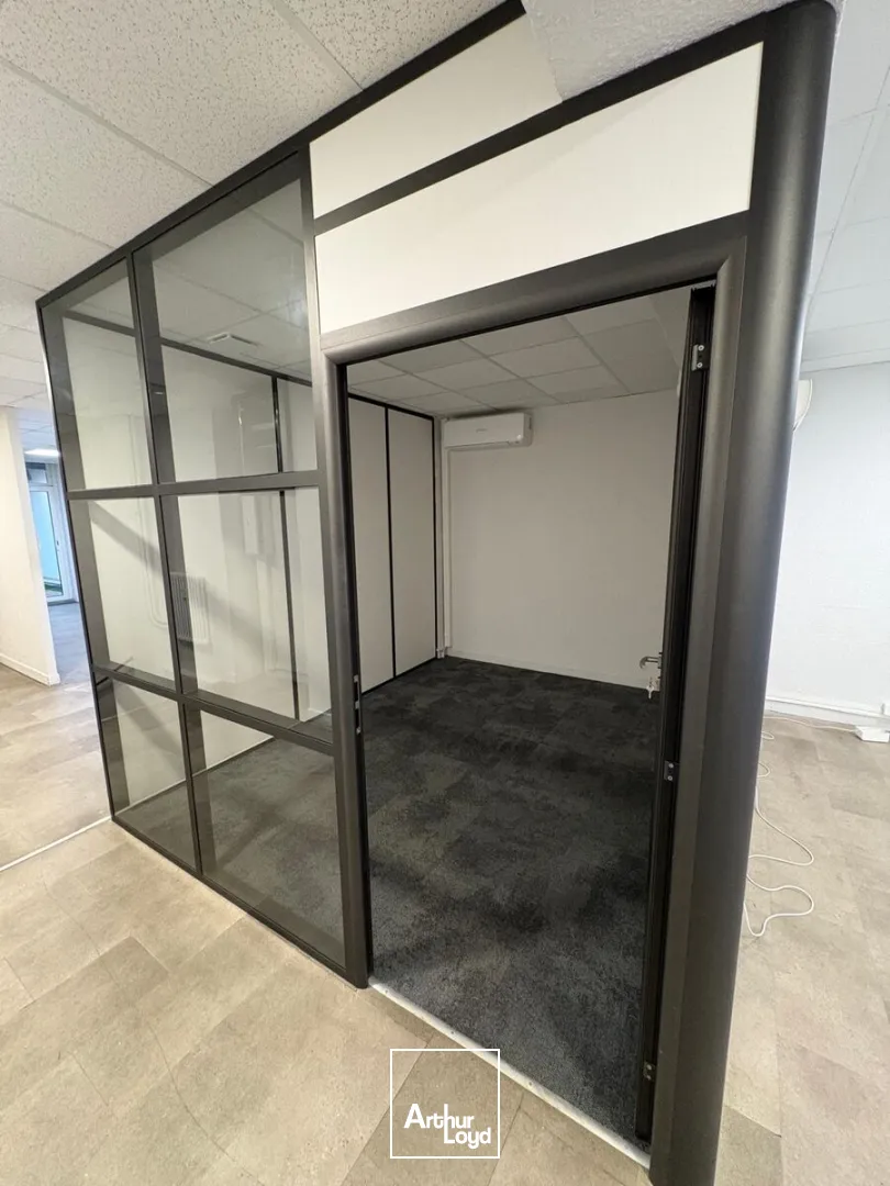 Locaux commerciaux/Bureaux à louer - 5 Avenues - 13004 Marseille