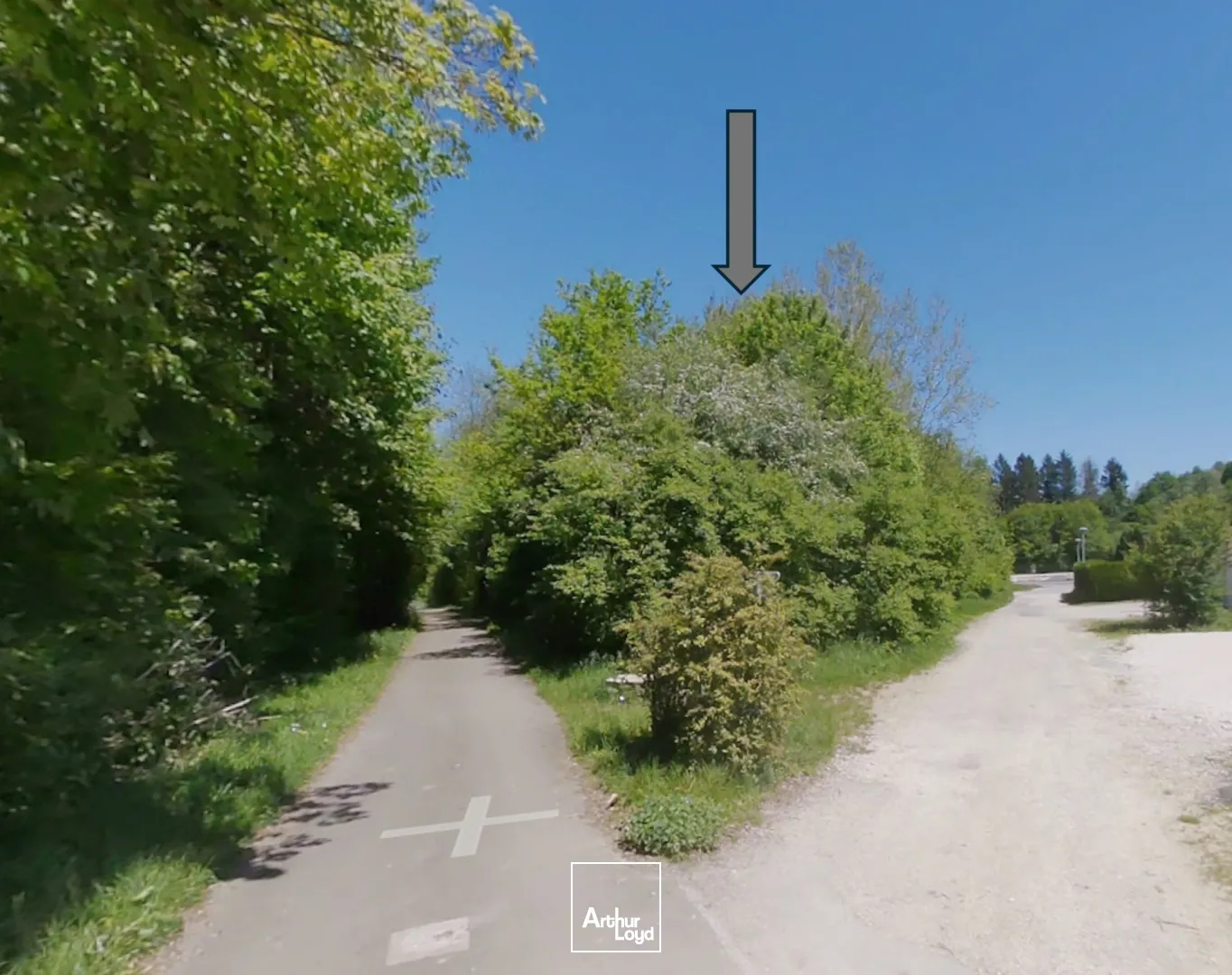 Vends terrain constructible à Dampierre-Les-Bois