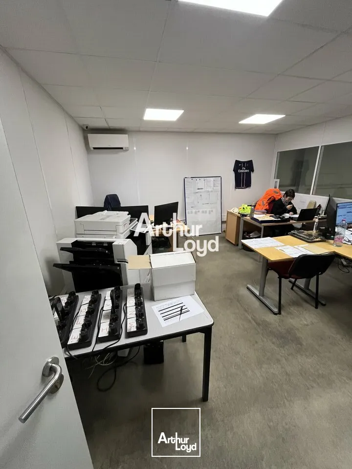 Locaux mixtes 600 m² - La Roquette sur Siagne