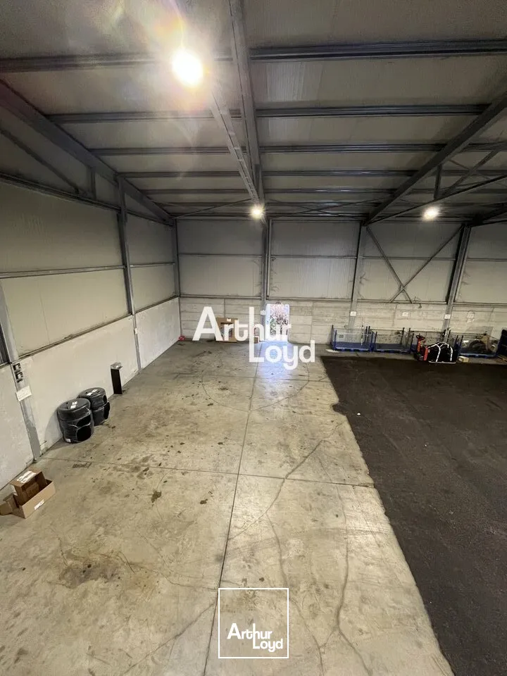 Locaux mixtes 600 m² - La Roquette sur Siagne