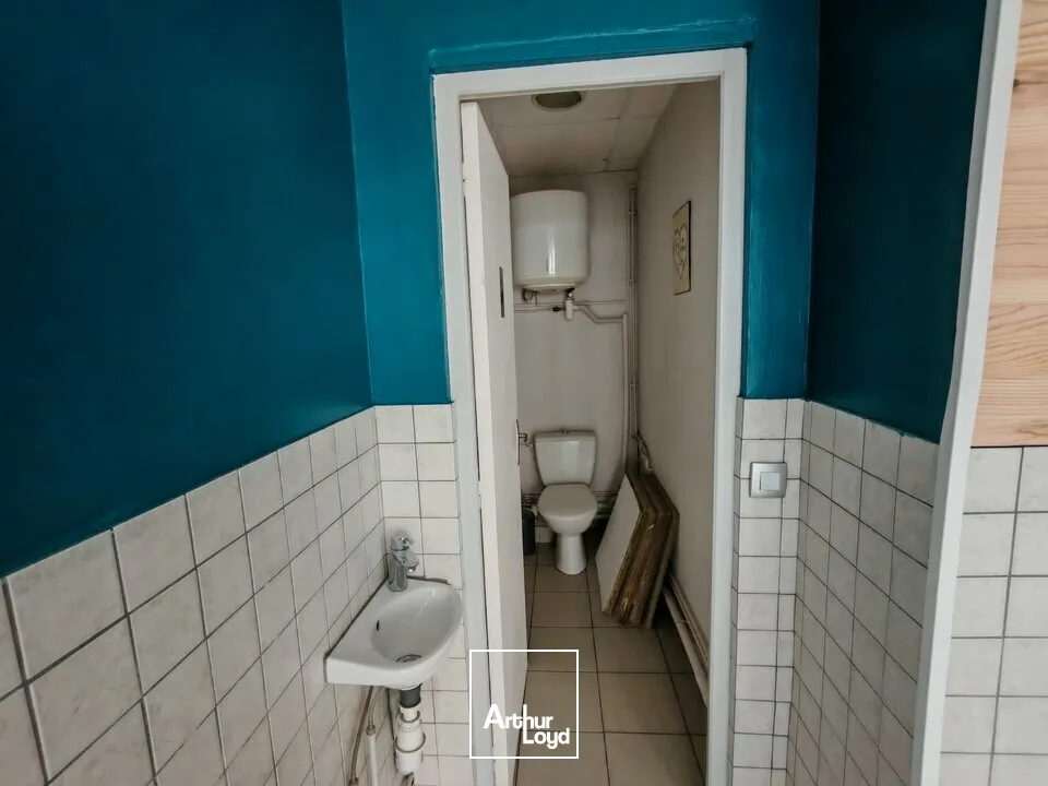 A Louer - Local commercial d'environ 30m2 avec vitrine secteur Jean Jaurès