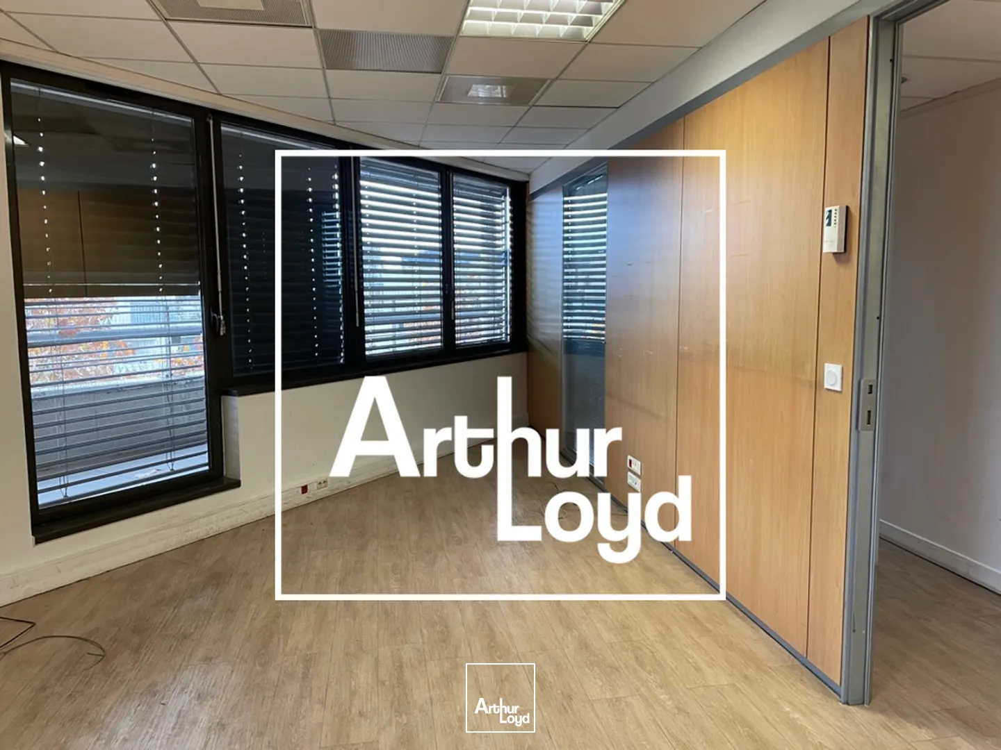 BUREAUX A LOUER - PORT MARIANNE - PROCHE TRAMWAY