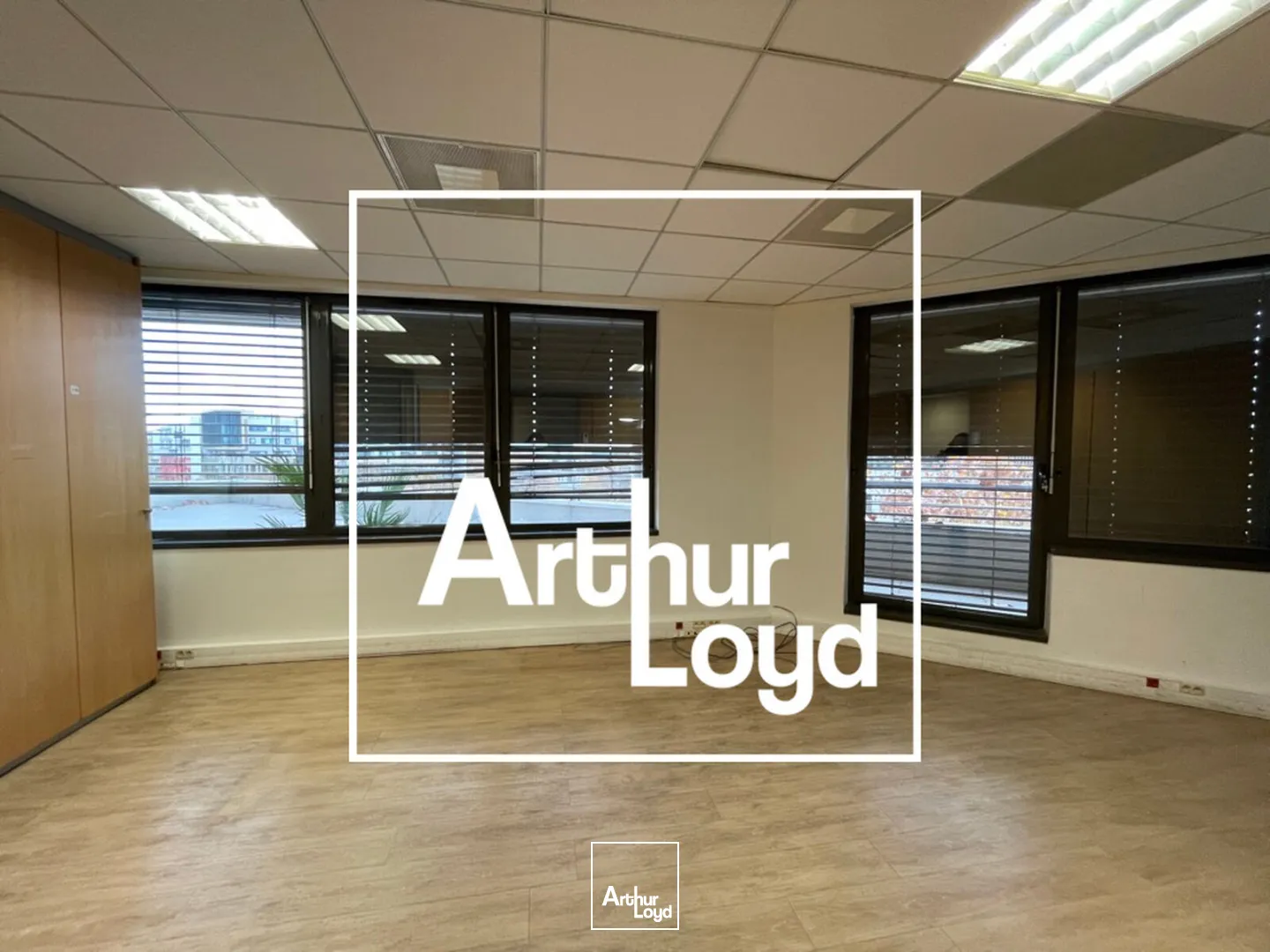 BUREAUX A LOUER - PORT MARIANNE - PROCHE TRAMWAY