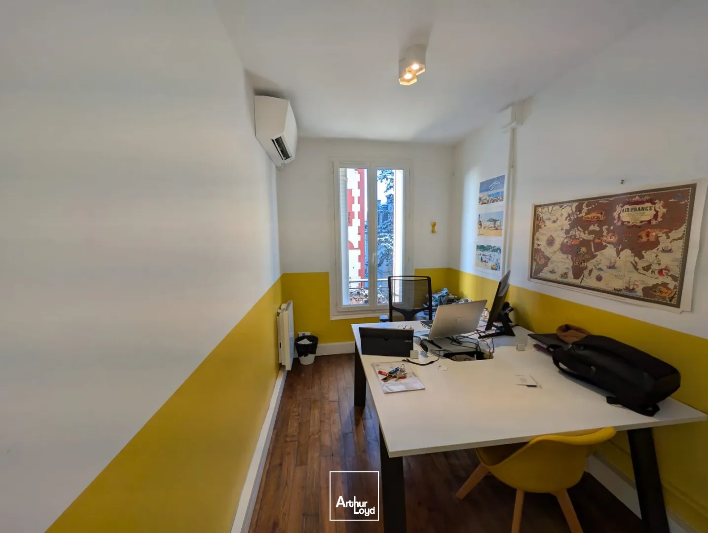 BUREAUX A LOUER MEUBLÉS - TRIPLEX - ENGHIEN-LES-BAINS (95)