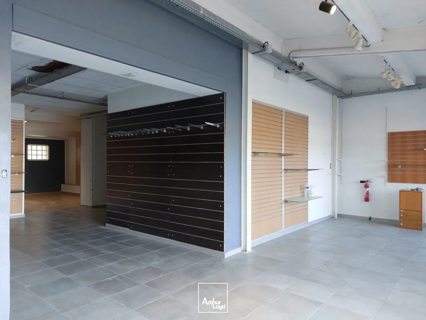 Local commercial à louer - ZAC Les Playes - Six-Fours-les-Plages