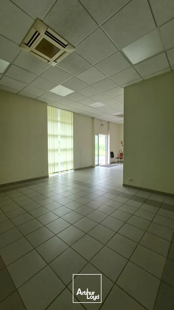 LOCAL D'ACTIVITE - ENTREPOT location à TERRASSON LAVILLEDIEU 24120