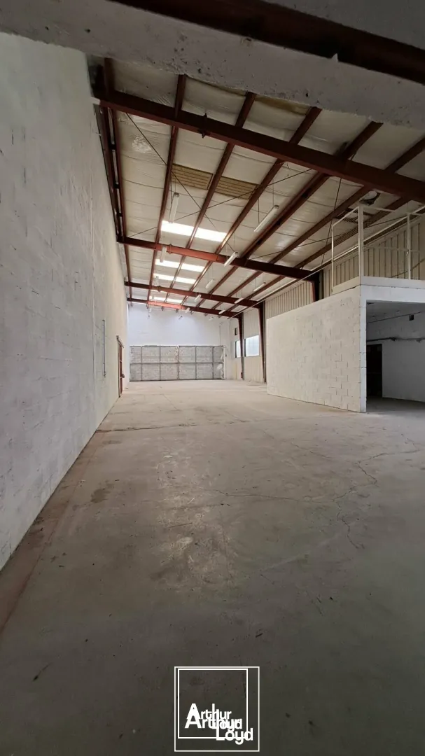 Entrepôt de 2&nbsp;495 m² à louer  Zone d'activités de Brive-la-Gaillarde