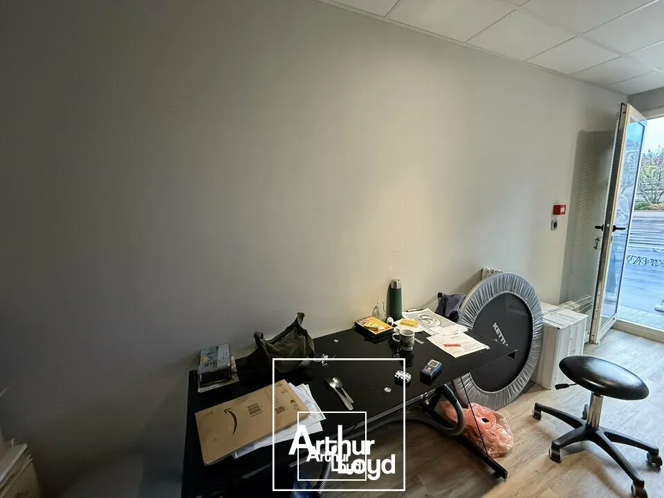 Cabinet Paramédical en RDC avec Parking Sécurisé et Démarrage Immédiat