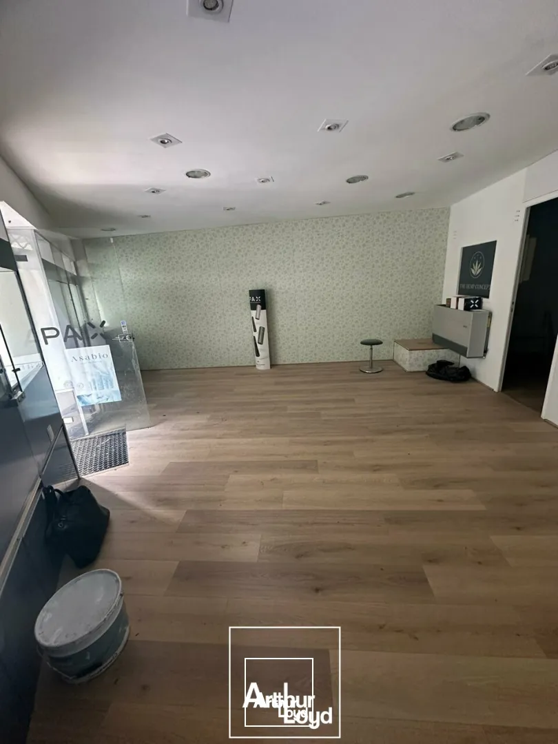 LOCAL COMMERCIAL location et vente à BRIVE-LA-GAILLARDE 19100